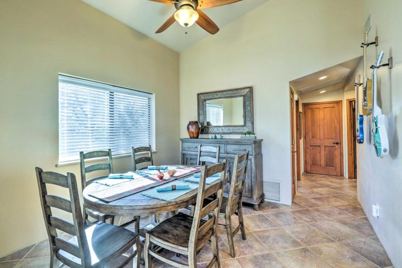Bright Sedona Home With Deck And Mountain Views! Bagian luar foto